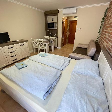 Dalma Apartment Дьюла Экстерьер фото